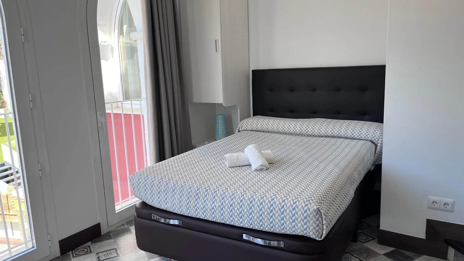 Balcones De Bentomiz Aparthotel Velez Malaga