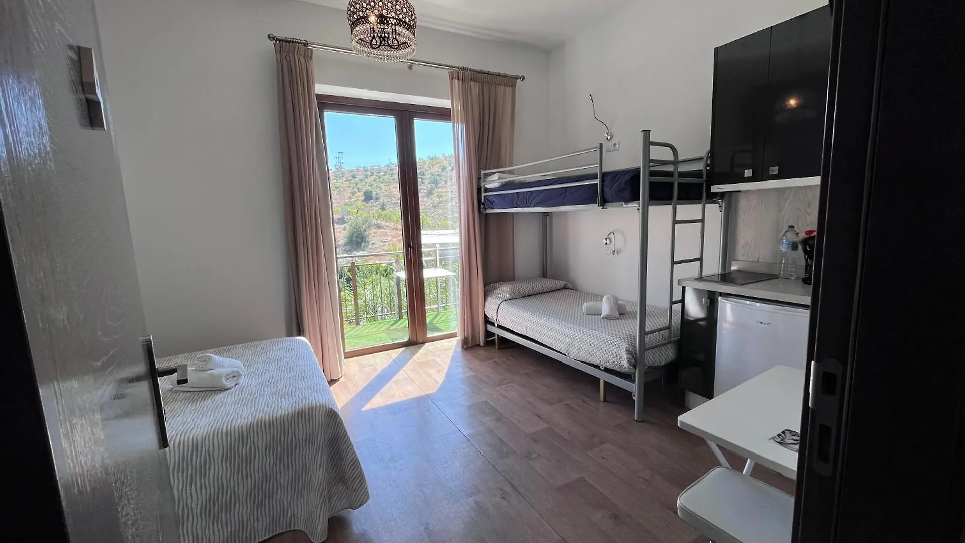 Balcones De Bentomiz Aparthotel Velez Malaga